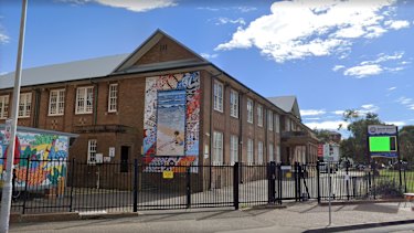 Bondi Beach Public School. 