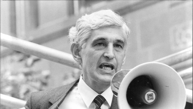 Ted Mack at a street meeting of residents objecting to development in their area in 1982.
