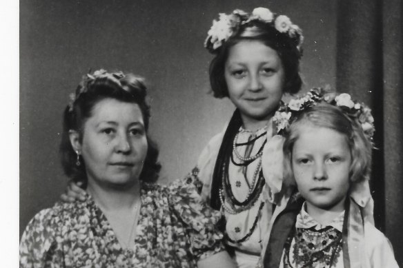 John Hughes’ grandmother with his aunt and mother (front).