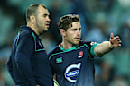 Michael Cheika and Bernard Foley of the Waratahs talk in 2015.