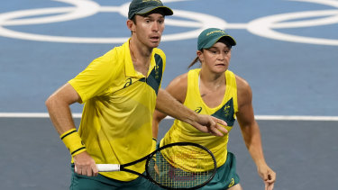 Barty and Peers are bronze medallists.