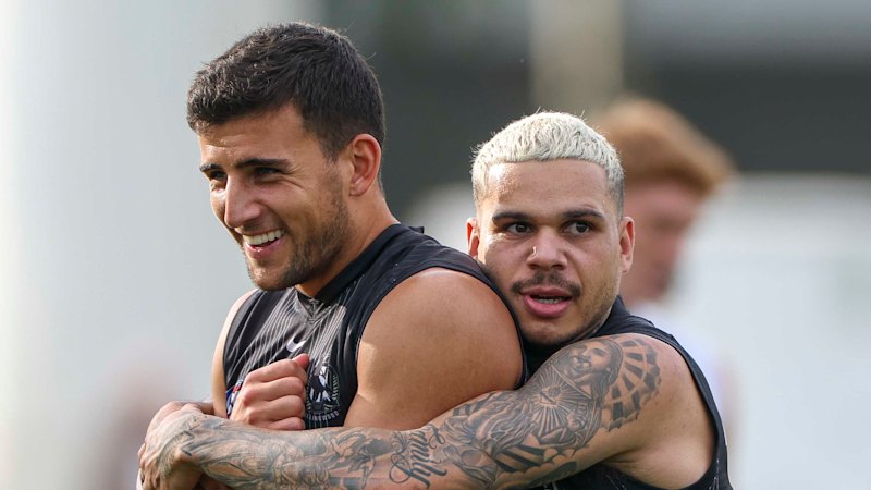 Collingwood coach reminds football world Nick Daicos remains on a long-term contract