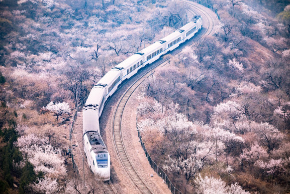 The route passes through almost the entire length of China.