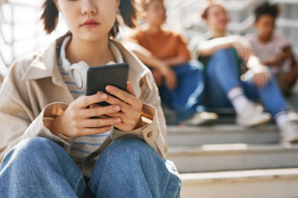 The guidelines for the mobile phone ban at Queensland state schools next year have been revealed.
