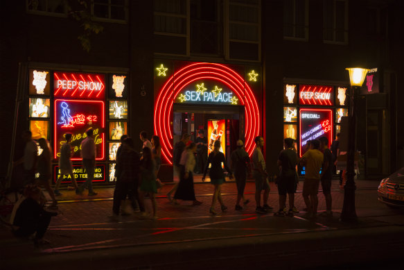 A visit to a sex show in Amsterdam was a standard part of Europe bus tours for young travellers in the early 2000s. 
