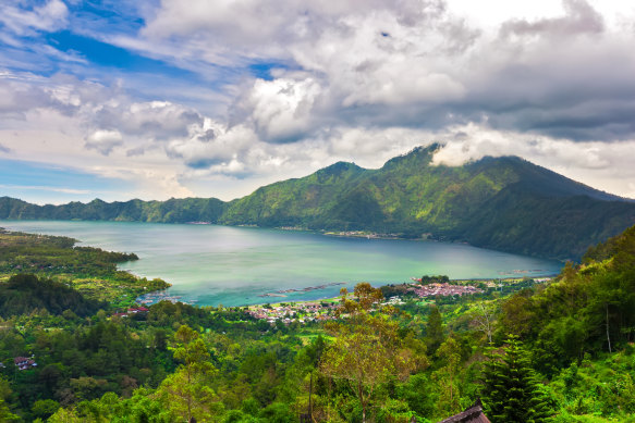 Lake Batur, with views of Mount Batur, Kintamani.