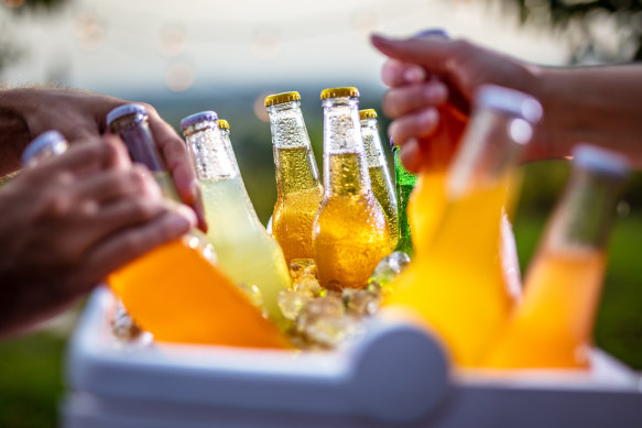 A new Australian study suggests the “health halo” around alcohol products claiming to be low-carb or low-sugar is misleading.