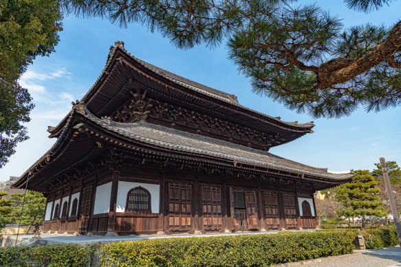 Kennin-ji was founded in 1202.