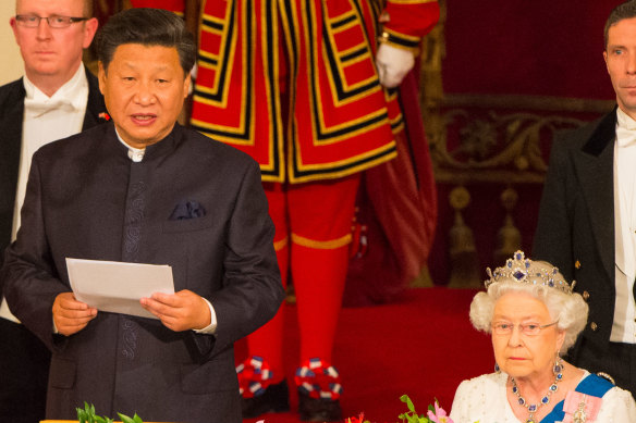 President of China Xi Jinping speaks during a state banquet at Buckingham Palace on October 20, 2015 in London