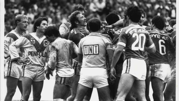 Biffing Bunnies: Referee Barry Barnes had his hands full.