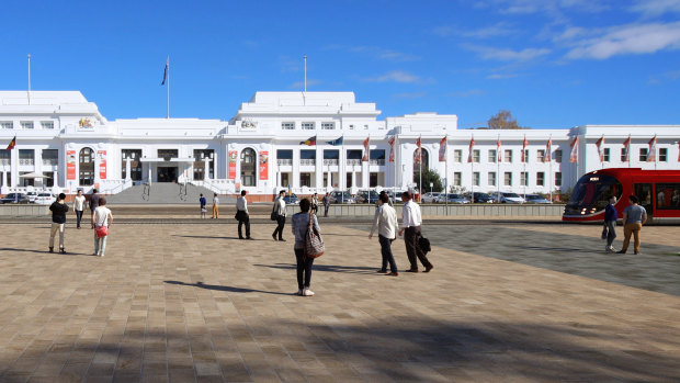 An artists's impression of the tram in front of Old Parliament House. Chief Minister Andrew Barr says this route will now likely be dumped in favour of State Circle. 