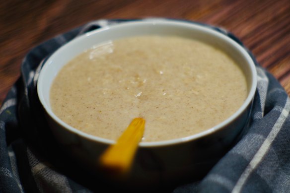 Porridge: the perfect breakfast. Geddit inta ya! 