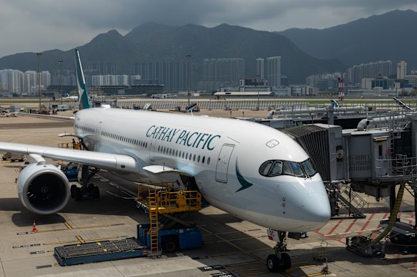 Be sure to tell check-in staff if you’re planning to stay overnight in Hong Kong.