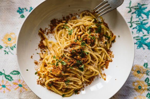 Tastes like Sicily: pasta con le sarde.