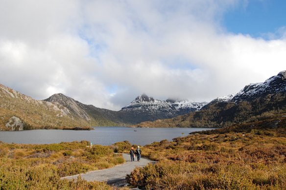 Easy does it ... Dove Lake Circuit Walk.