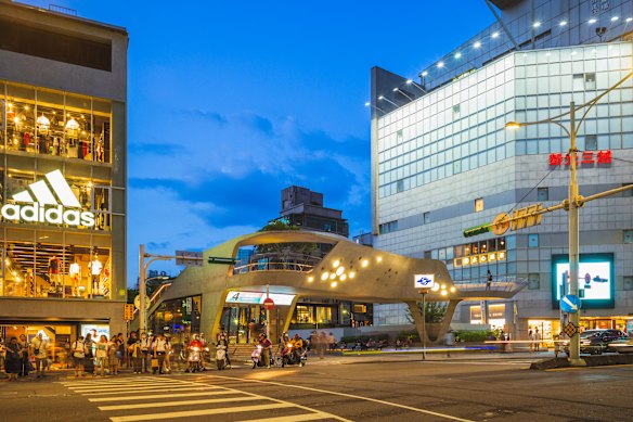 Nanxi Shopping District near the Zhongshan metro station in Taipei.