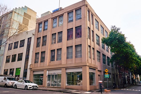 The four-storey building at 144-148 A’Beckett Street Malvern has Capital City 1 zoning.