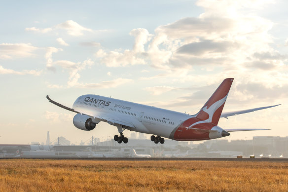 Qantas is thinking about switching its direct London flight from Perth to Darwin.