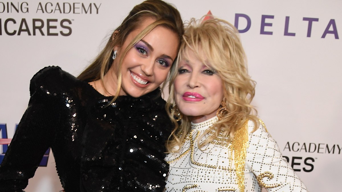 Dolly Parton death: Miley Cyrus shares tribute to godmother and aunt Dolly  in emotional message online | Nine.com.au