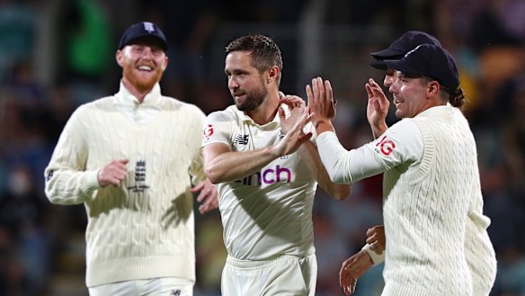 Chris Woakes removes Marnus Labuschagne for five. 