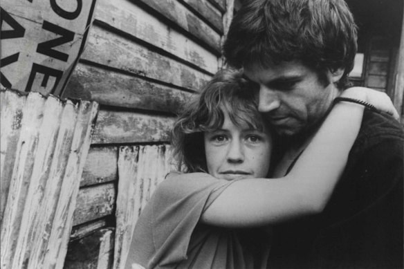 Noni Hazlehurst and Colin Friels in the film adaptation of Helen Garner’s novel Monkey Grip.