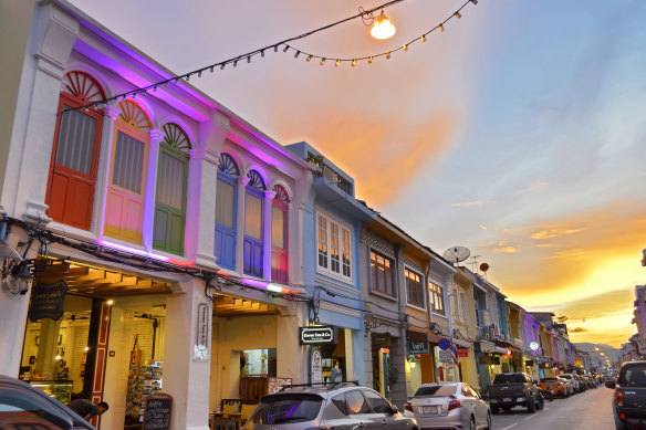 Phuket Old Town’s century-old buildings fuse Chinese and European design elements.