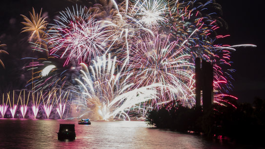 Canberra Skyfire 2019. Firework barge explodes during Skyfire 2019.  