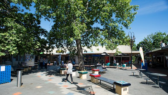 The Curtin shopping centre in its present iteration.