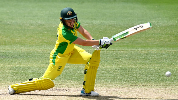 Alyssa Healy set up the win with a run-a-ball 87.