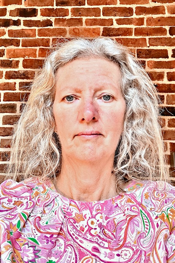 Karren Hill, who has long COVID.