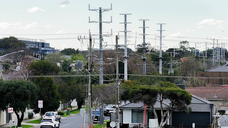 NextDC's electrician family dumped $100m in shares ahead of crash