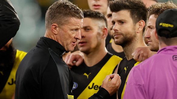 Damien Hardwick addresses his troops. Richmond should still be finals-bound, despite recent hiccups.