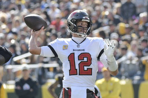 Brady in action against the Steelers.