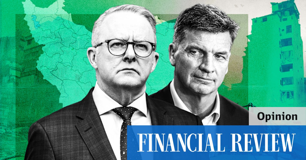 The Coalition is struggling for traction as the crisis unfolds. And unlike the COVID-19 pandemic, the circumstances for the opposition are much more dire, writes political editor Phillip Coorey.