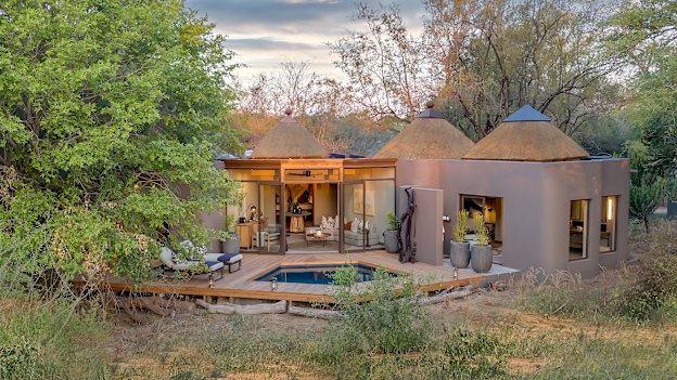 The Mandleve Villa at Sabi Sabi Bush Lodge offers unparalleled comfort.