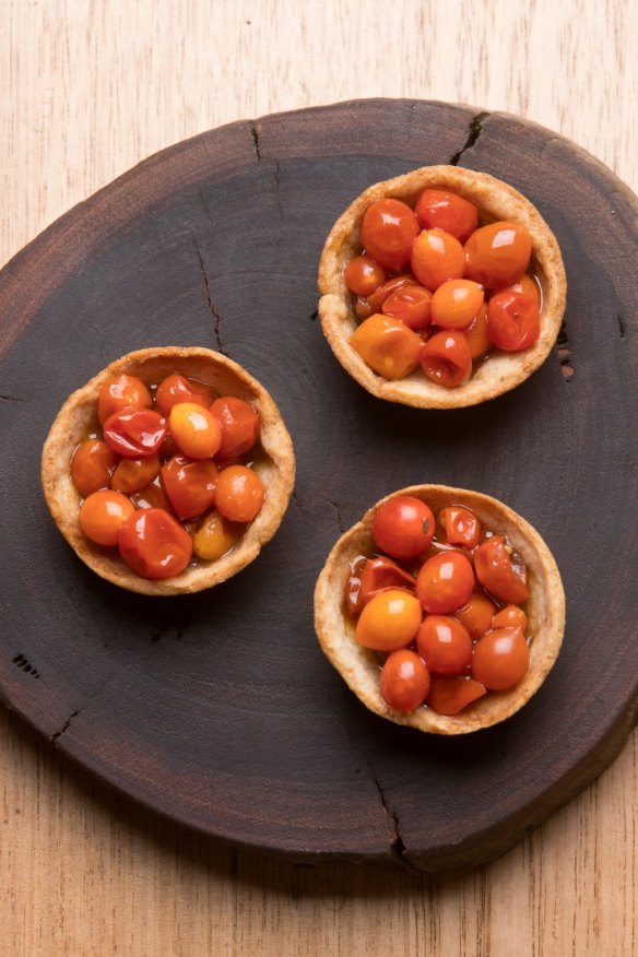 Tomato tart dish.