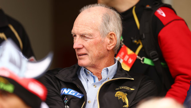 Wayne Bennett wants a change to the NRL’s contracting system.