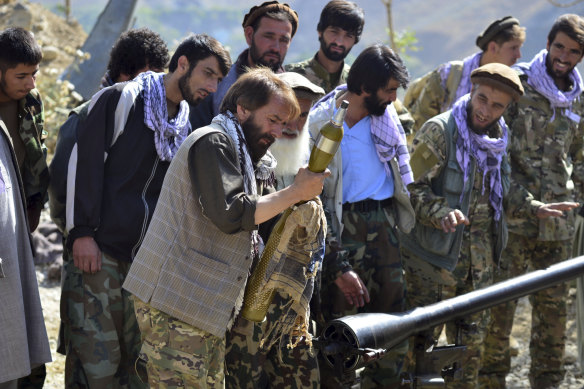 Militiamen loyal to Ahmad Massoud, son of the late Ahmad Shah Massoud, take part in a training exercise, in Panjshir province, north-eastern Afghanistan on August 30, 2021. 