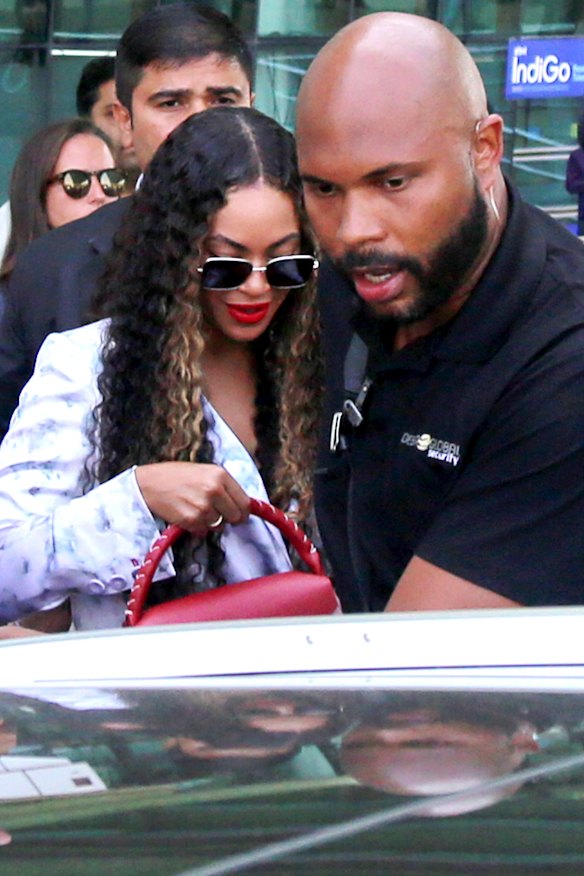 Beyoncé arrives in India to perform at a pre-wedding celebration of for Isha Ambani and Anand Piramal. 