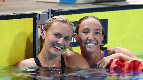Ariarne Titmus and Lani Pallister after their 400m freestyle final at the Australian Open Swimming Championships. 