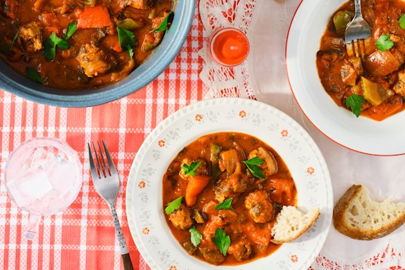 Spetsofai (Greek sausage, tomato and capsicum stew).
