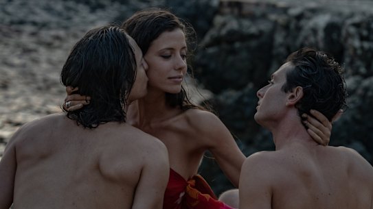 Celeste Dalla Porta with Daniele Rienzo and Dario Aita in Parthenope.