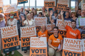 GetUp members are taking their climate action agenda to the voters of Goldstein.
