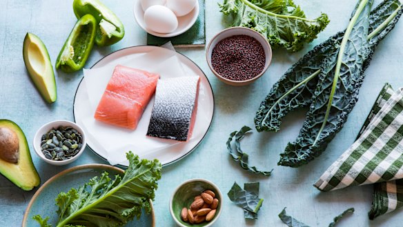 Beware of underplanning. Not including enough food in your plan because you want to lose weight can lead to overeating. 