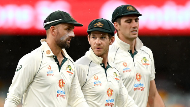 Tim Paine (centre) has done a great job for Australia, but the cracks are starting to show.