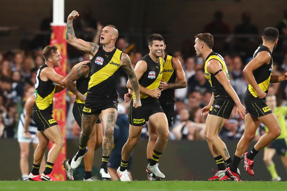 Dustin Martin celebrates a goal in the 2020 grand final.