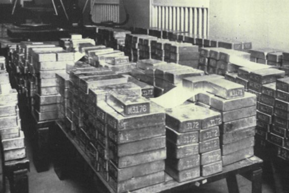 A glimpse of Fort Knox’s vaults from 1979. Visits are extremely rare.