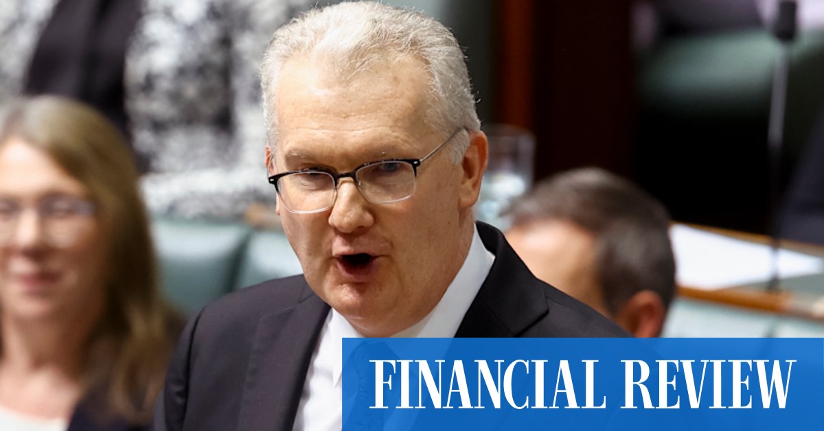 afr.com - Phillip Coorey - Economic implications played role in Labor's migration policy delay