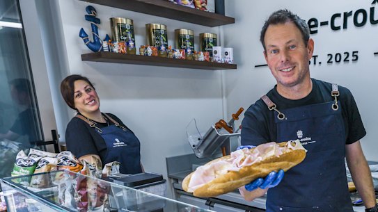 Pascal Huron abrió su pequeña casse-croûte francesa en Little Collins Street en Coromandel Place hace unos cinco meses.