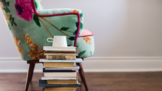 Being absorbed in a mindful activity then gives your brain a much-needed break from mental chatter and allows you to flex your imagination and think creatively.